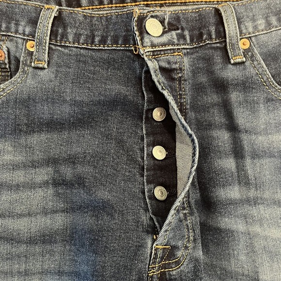 Levis 501 Button Fly Medium Wash Faded Denim Jeans Size 38x32 - Picture 4 of 5